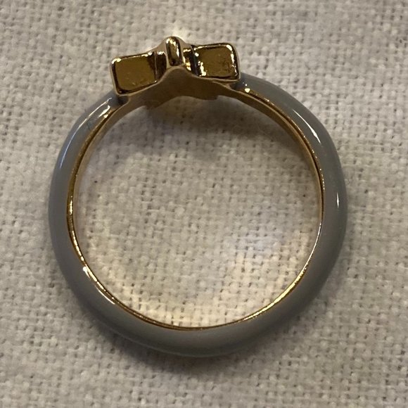 Gold Tone With a Star top with Glass Star setting - Picture 3 of 3